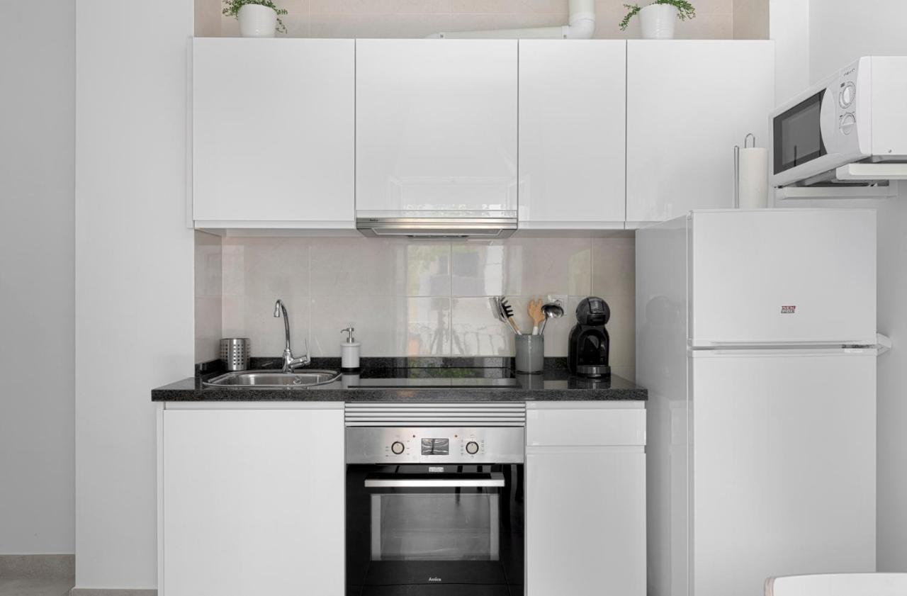 Homeabout Juan De Austria Apartments Малага Екстериор снимка