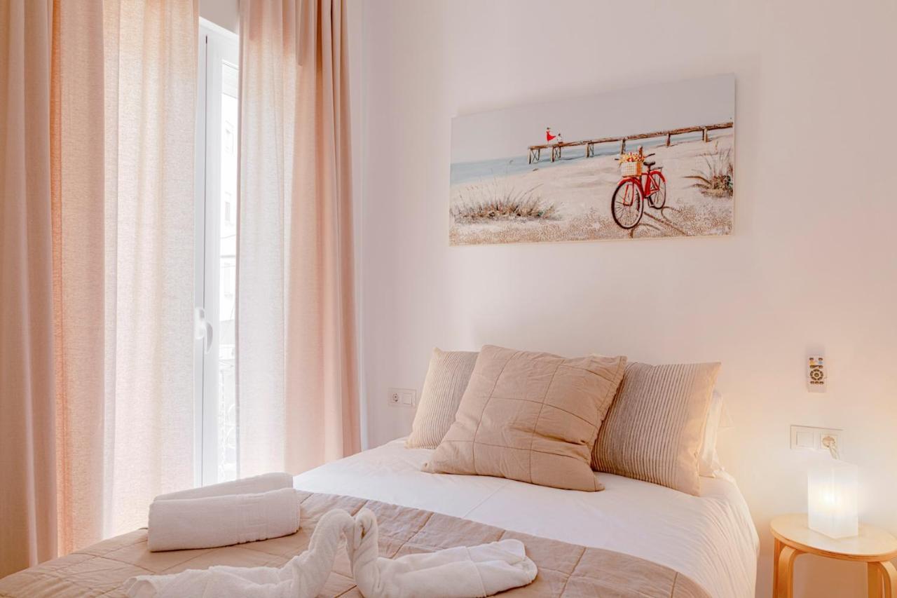 Homeabout Juan De Austria Apartments Малага Екстериор снимка