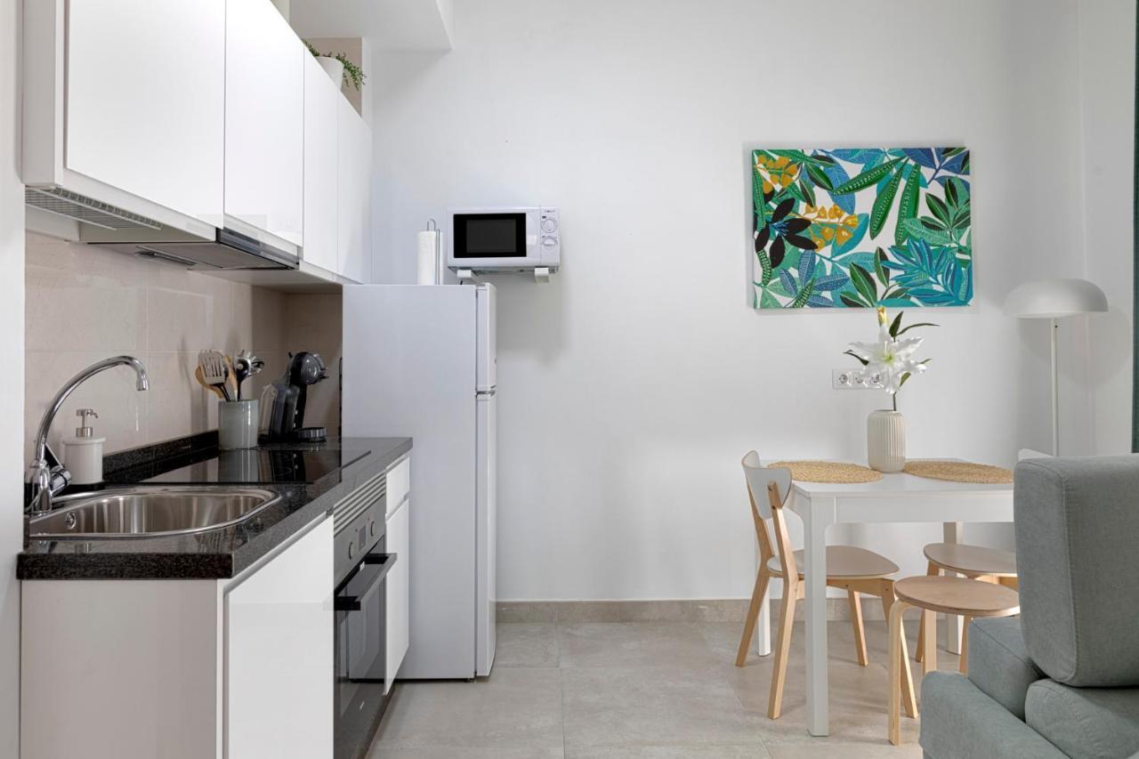 Homeabout Juan De Austria Apartments Малага Екстериор снимка
