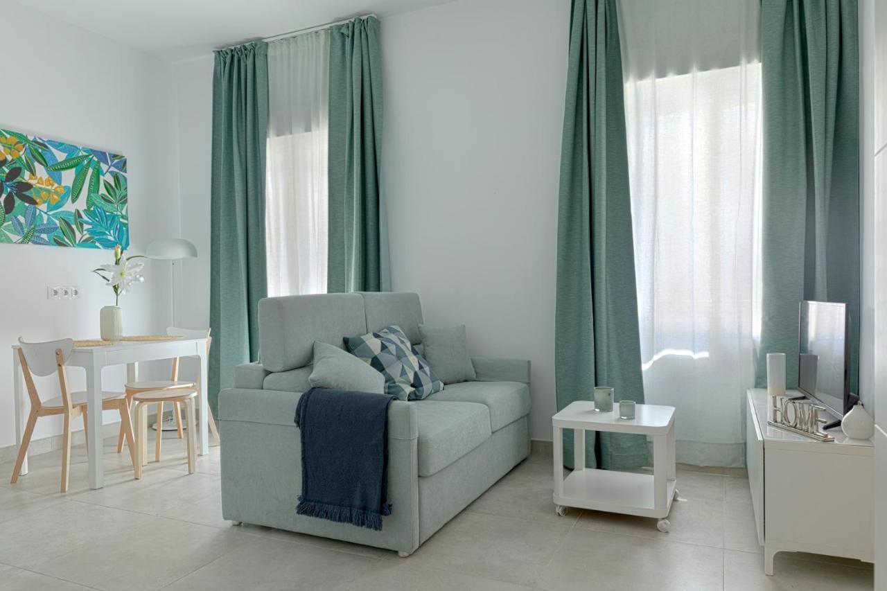 Homeabout Juan De Austria Apartments Малага Екстериор снимка