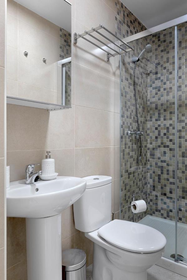 Homeabout Juan De Austria Apartments Малага Екстериор снимка