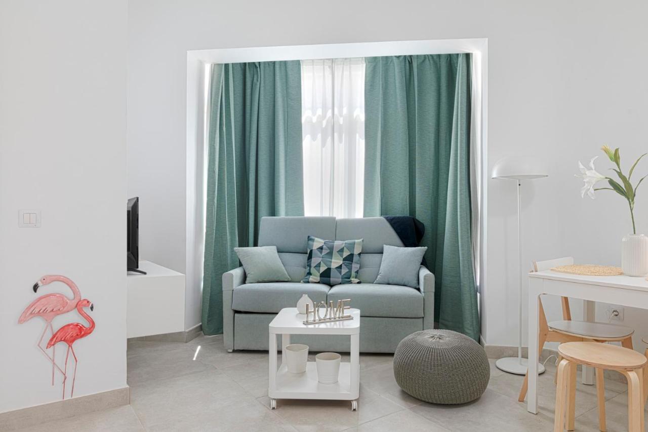 Homeabout Juan De Austria Apartments Малага Екстериор снимка