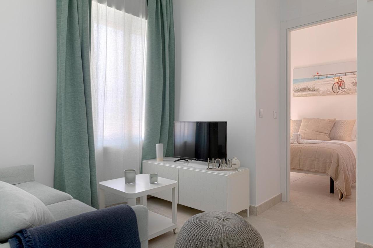 Homeabout Juan De Austria Apartments Малага Екстериор снимка