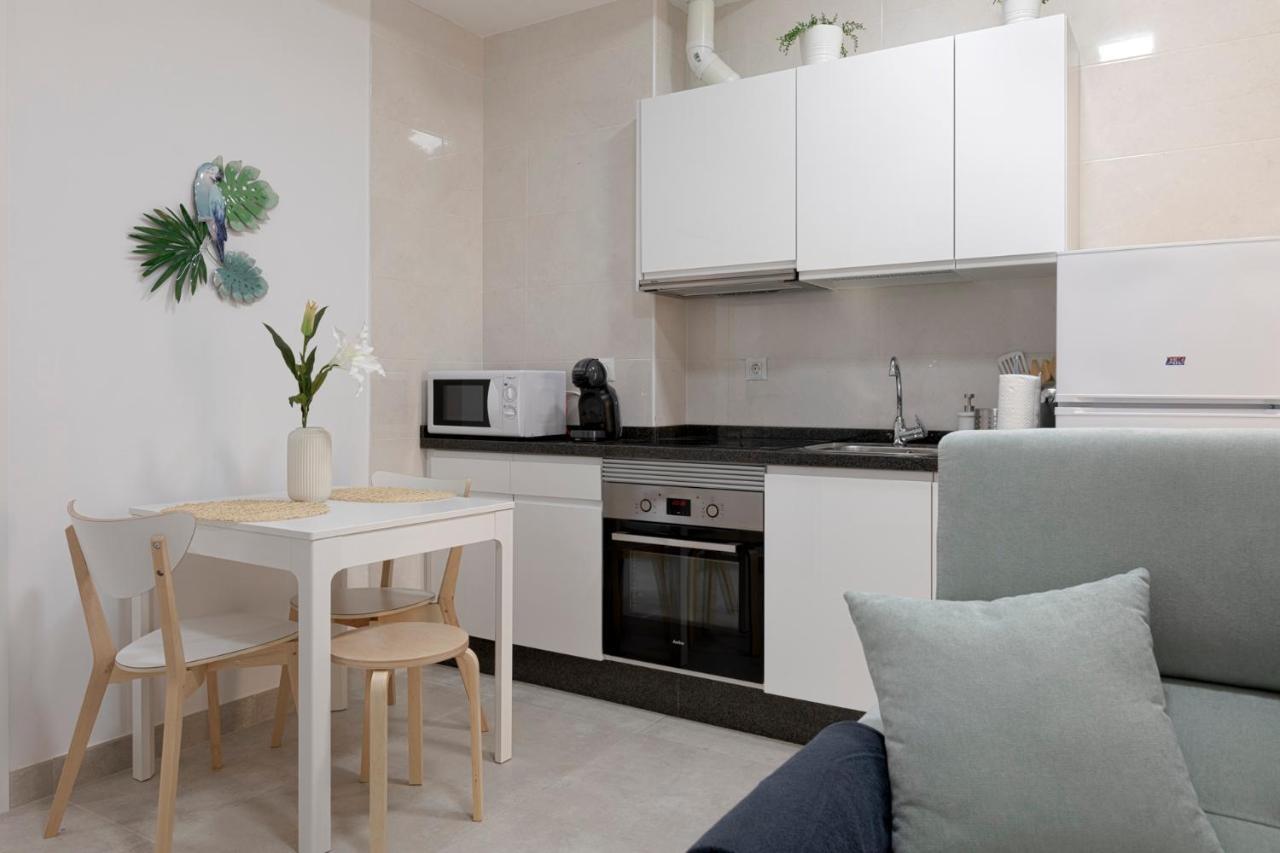 Homeabout Juan De Austria Apartments Малага Екстериор снимка