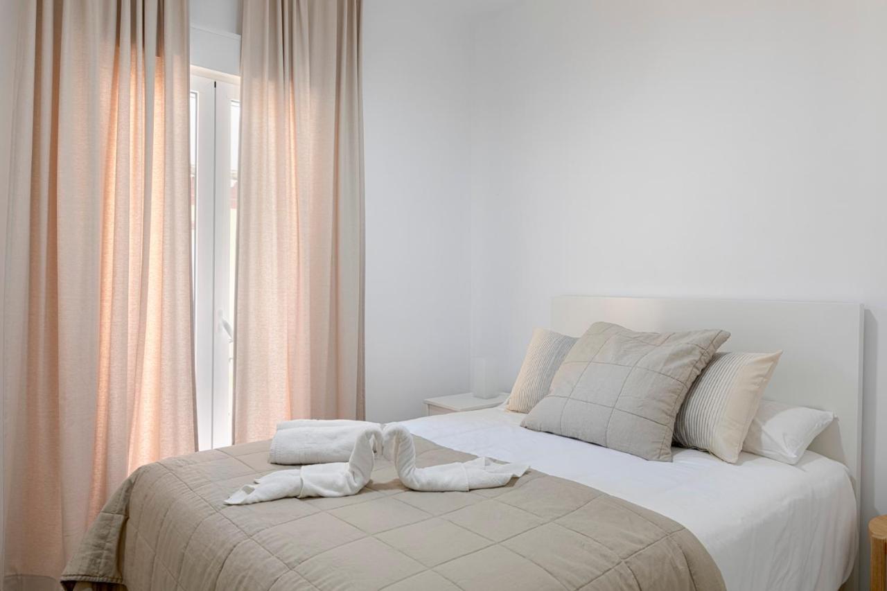 Homeabout Juan De Austria Apartments Малага Екстериор снимка