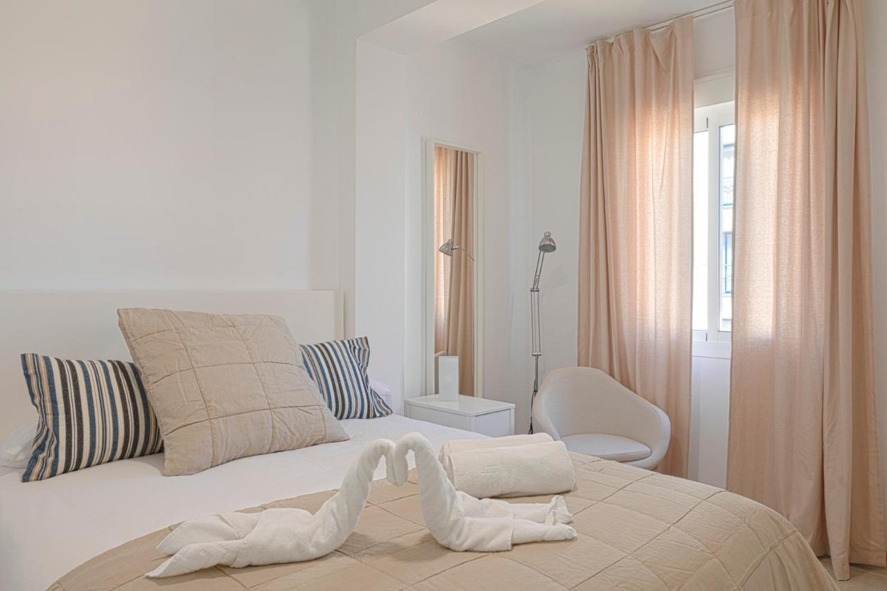 Homeabout Juan De Austria Apartments Малага Екстериор снимка