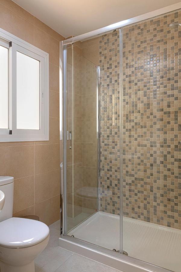 Homeabout Juan De Austria Apartments Малага Екстериор снимка