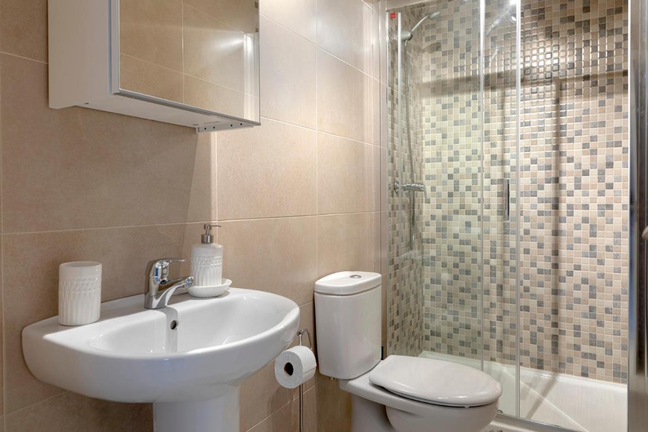 Homeabout Juan De Austria Apartments Малага Екстериор снимка