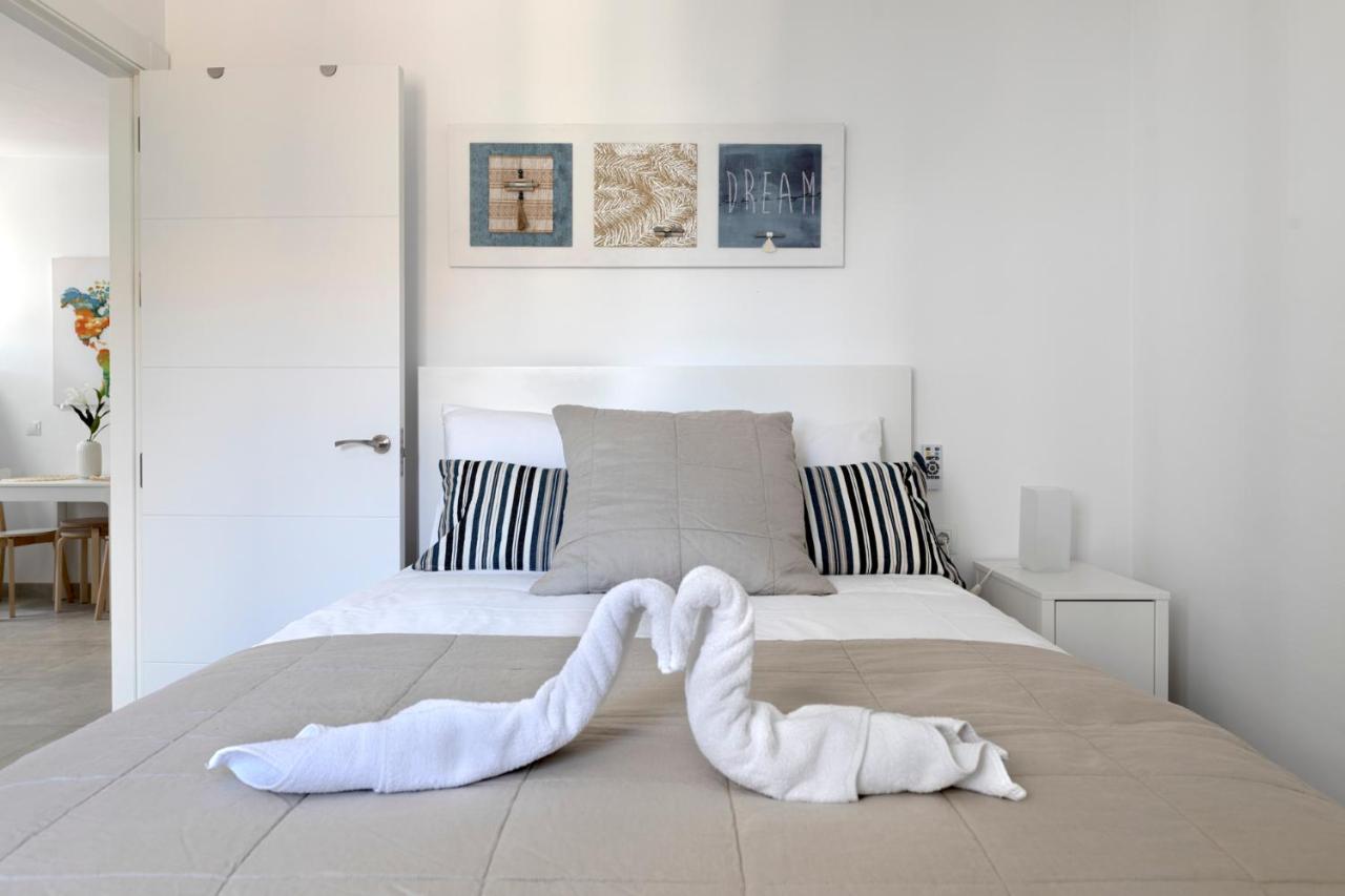 Homeabout Juan De Austria Apartments Малага Екстериор снимка
